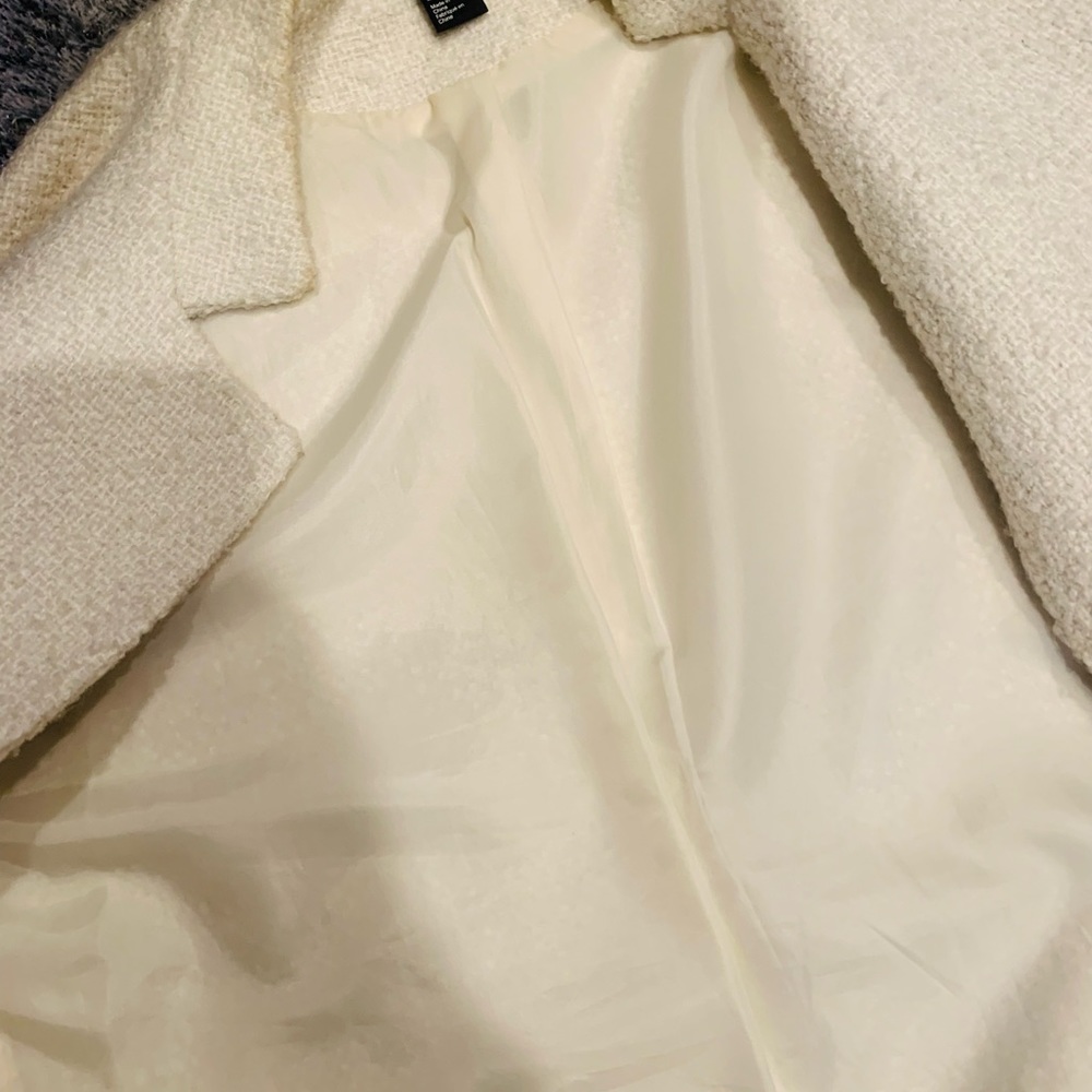 Classy Jacket - Picture 4 of 5